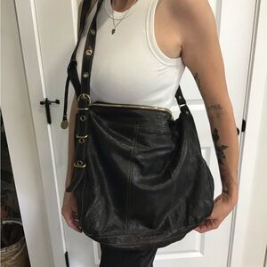 Elegant Black Leather Shoulder Bag rabeanco